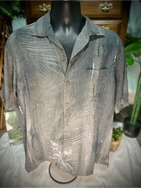 Tommy Bahama Slate Gray Palm-Print Short-Sleeve Button-Down size M